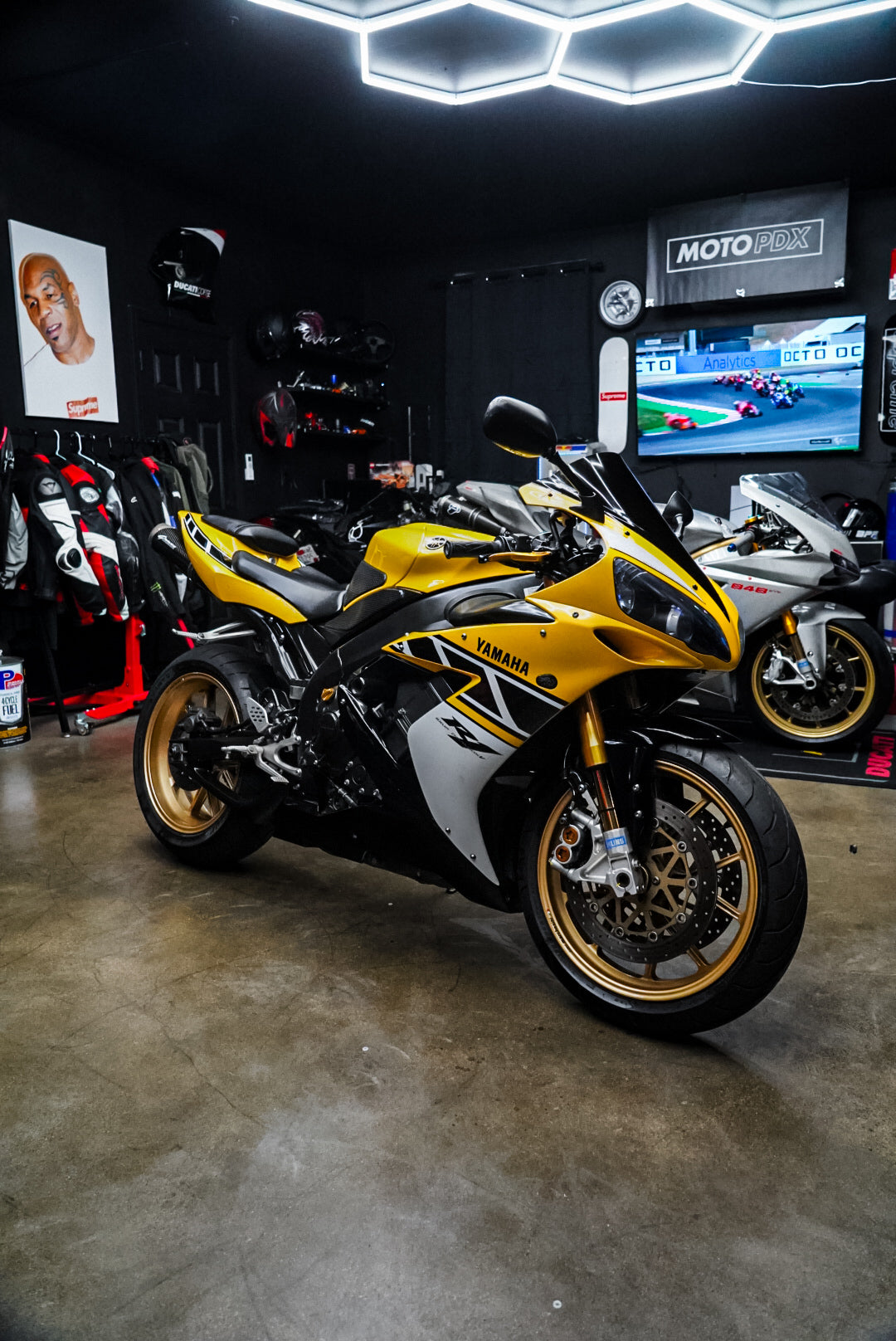 2006 Yamaha R1 LE (Limited Edition 153/500)