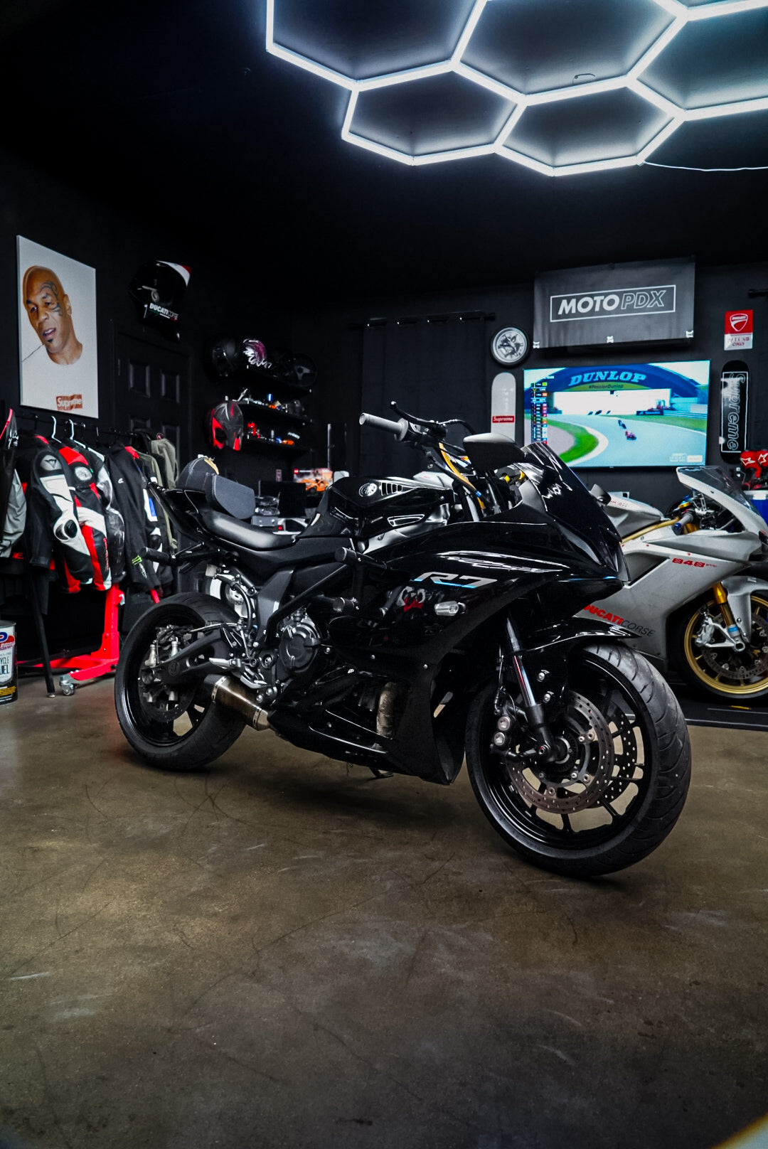 2022 Yamaha YZF-R7 (Stunt Modded)