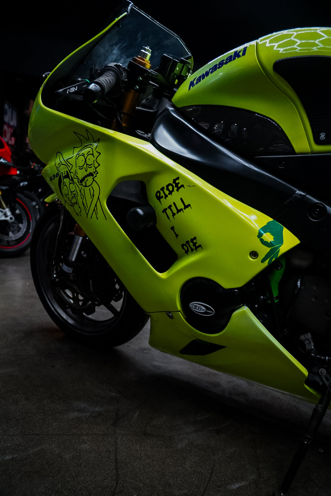 2006 Kawasaki ZX6R (Track Ready)